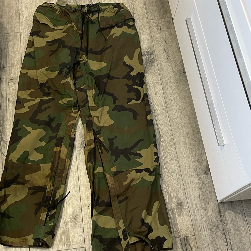 Camo pants